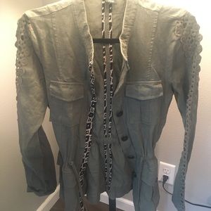 Buckle jacket size small